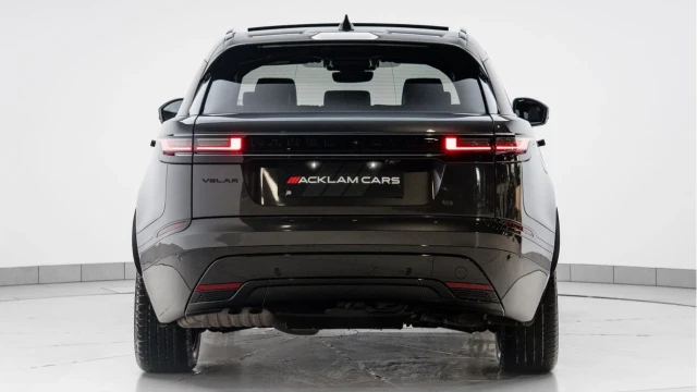Land Rover Range Rover Velar (73 Reg) 2.0 D200 Dynamic HSE (Black Pack) Image 7