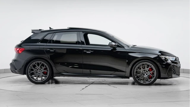 Audi RS3 (25 Reg) 2.5TFSI Carbon Black Quattro Sportback Image 5