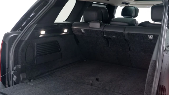Land Rover Range Rover (22 Reg) 3.0 D350 Autobiography (Shadow Pack) Image 4