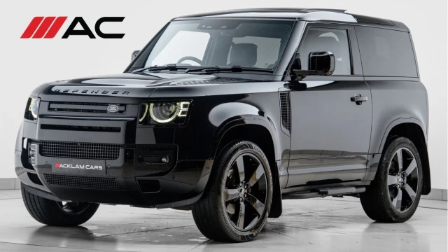 Land Rover Defender (24 Reg) 90 2.0 P300 X-Dynamic HSE (Black Pack) Image 1