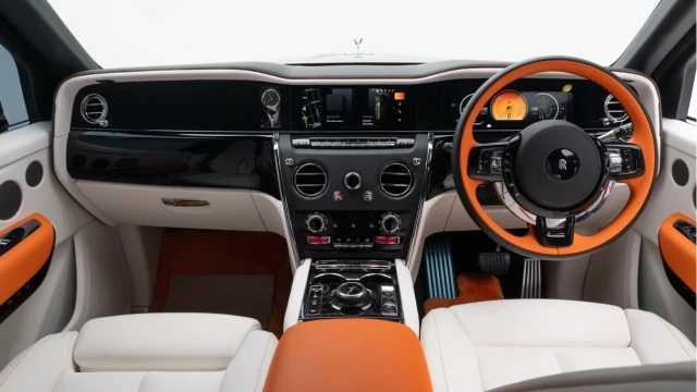 Rolls-Royce Cullinan (25 Reg) 6.75 V12 Series II Image 2