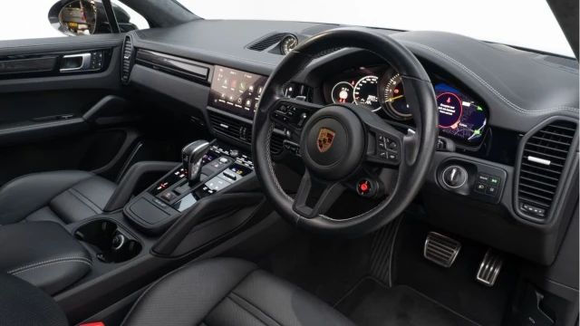 Porsche Cayenne (22 Reg) 4.0 V8 Turbo GT Coupe Image 7