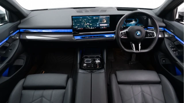 BMW i5 (24 Reg) eDrive40 M Sport Pro Image 2
