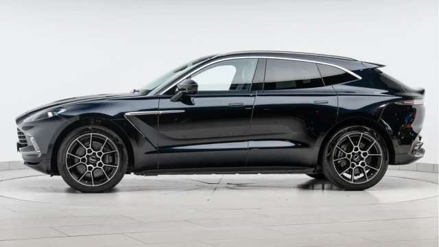 Aston Martin Dbx (22 Reg) 4.0 V8 Image 4
