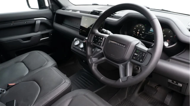Land Rover Defender (74 Reg) 110 3.0 D350 X-Dynamic HSE Hard Top Commercial (3 Seat) (+VAT) Image 2
