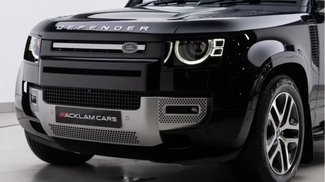 Land Rover Defender (22 Reg) 110 3.0 D250 XS Edition Image 8