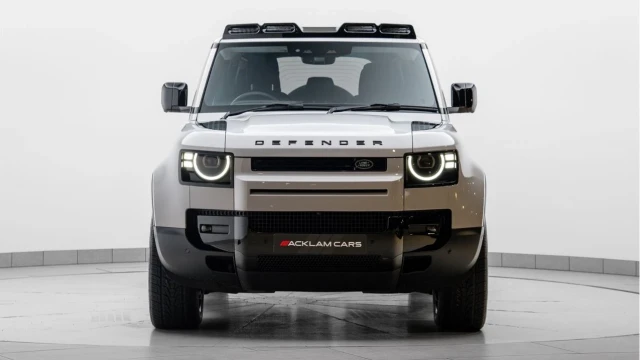 Land Rover Defender (75 Reg) 110 3.0 D250 S (Bespoke) Image 7