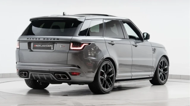 Land Rover Range Rover Sport (22 Reg) SVR 5.0 V8 Carbon Edition Image 6