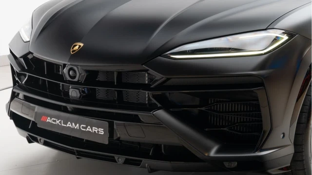 Lamborghini Urus (25 Reg) 4.0 V8 SE (VAT Q) Image 4