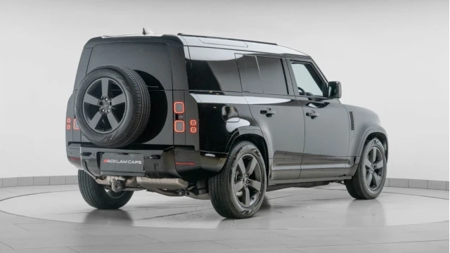 Land Rover Defender (75 Reg) 110 3.0 D350 X-Dynamic HSE Hard Top Commercial (3 Seat) (+VAT) Image 6