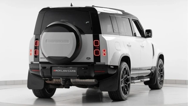 Land Rover Defender (72 Reg) 110 3.0 D250 X-Dynamic S (Black Pack) Image 6