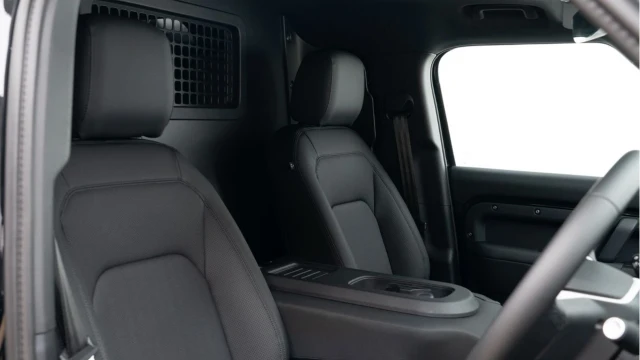 Land Rover Defender (74 Reg) 110 3.0 D250 X-Dynamic SE Hard Top Commercial (3 Seat) (Bespoke URBAN) (+VAT) Image 3
