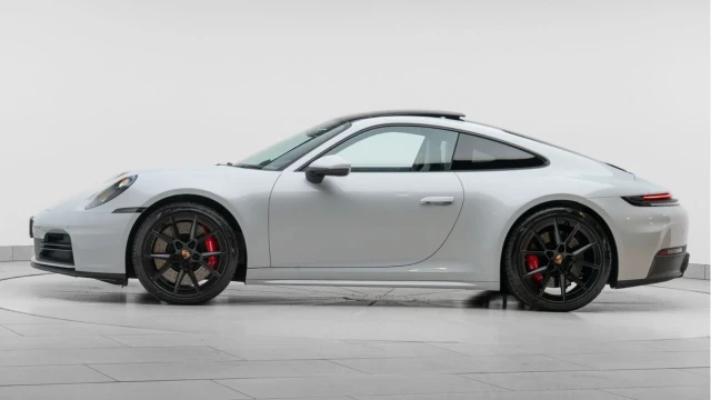 Porsche 911 (75 Reg) 3.0 Carrera S Coupe (992.2) Image 4