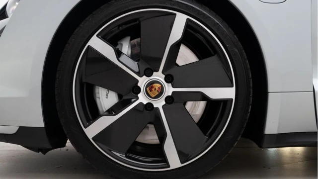 Porsche Taycan (24 Reg) Turbo Sport Turismo (VAT Q) Image 4