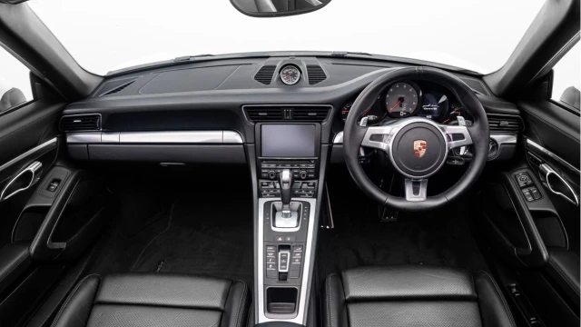 Porsche 911 (64 Reg) 3.8 Carrera 4 S PDK Convertible Image 2