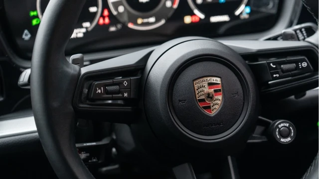 Porsche Cayenne (24 Reg) 3.0 V6 Coupe (New Model) Image 5