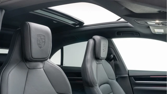 Porsche Macan Electric (74 Reg) 4 S (VAT Q) Image 8