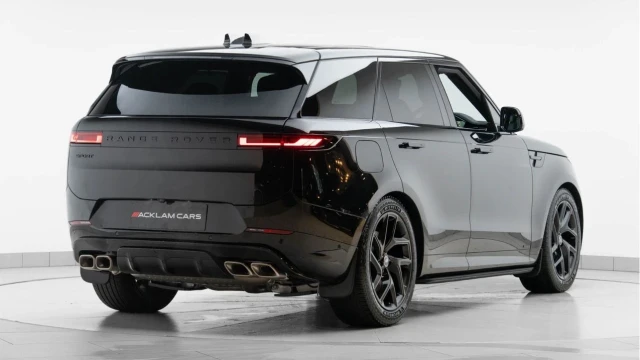 Land Rover Range Rover Sport (75 Reg) 4.4 V8 P530 Autobiography (Black Pack) Image 6