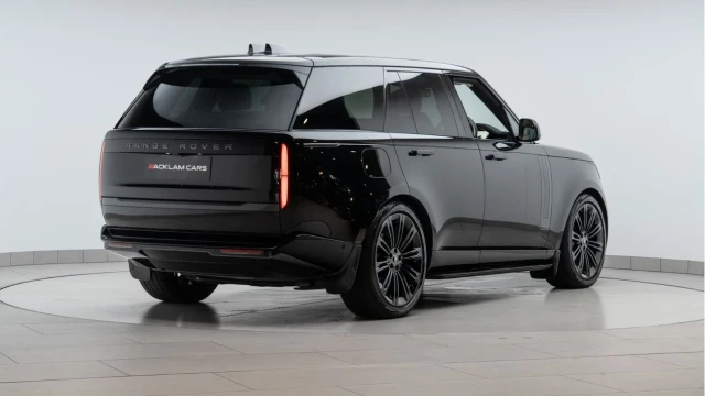 Land Rover Range Rover (73 Reg) 3.0 D350 HSE (Shadow Pack) Image 5