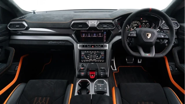 Lamborghini Urus (23 Reg) 4.0 V8 Performante Image 2