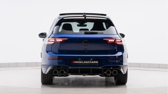 Volkswagen Golf R (74 Reg) 2.0TSI Black Edition 4Motion DSG (Akrapovic) Image 4