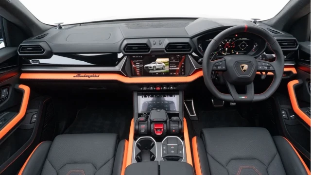 Lamborghini Urus (25 Reg) 4.0 V8 SE Hybrid Image 2