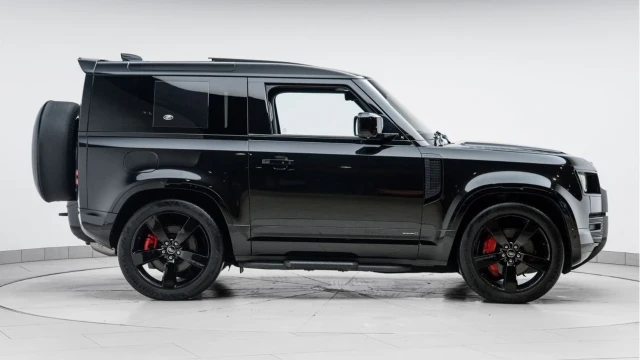 Land Rover Defender (23 Reg) 90 3.0 D300 X Image 5