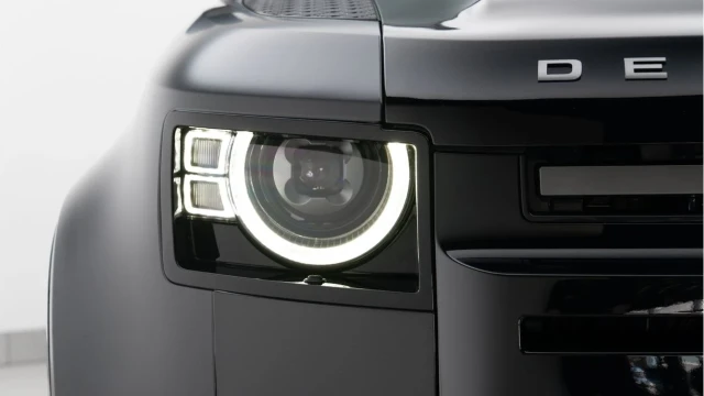Land Rover Defender (23 Reg) 110 5.0 V8 P525 Carpathian Edition Image 8