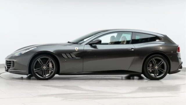 Ferrari GTC4 Lusso (17 Reg) 6.3 V12 Lusso Image 5