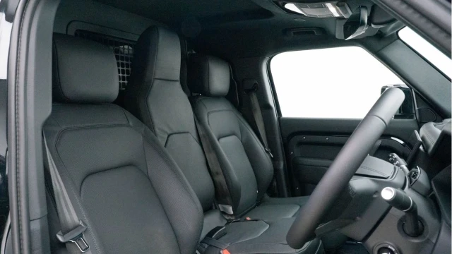 Land Rover Defender (75 Reg) 110 3.0 D350 X-Dynamic HSE Hard Top Commercial (3 Seat) (+VAT) Image 3