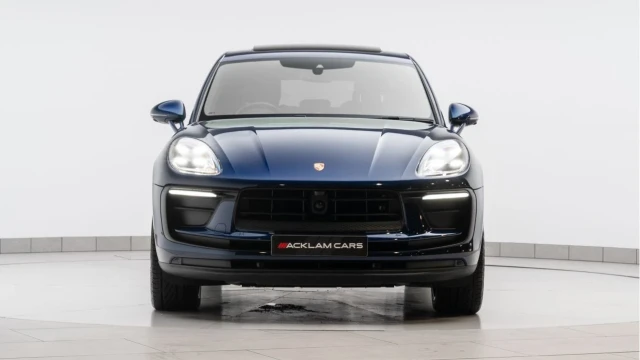 Porsche Macan (71 Reg) 2.0 PDK Image 7