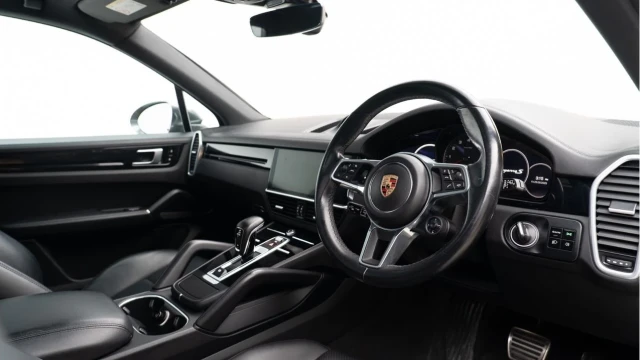Porsche Cayenne (69 Reg) 2.9 V6 S Image 2