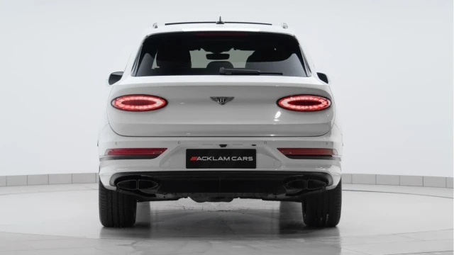 Bentley Bentayga (74 Reg) 4.0 V8 Azure Image 5