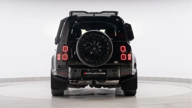 Land Rover Defender (22 Reg) 110 3.0 D300 X-Dynamic HSE (Bespoke) Image 4