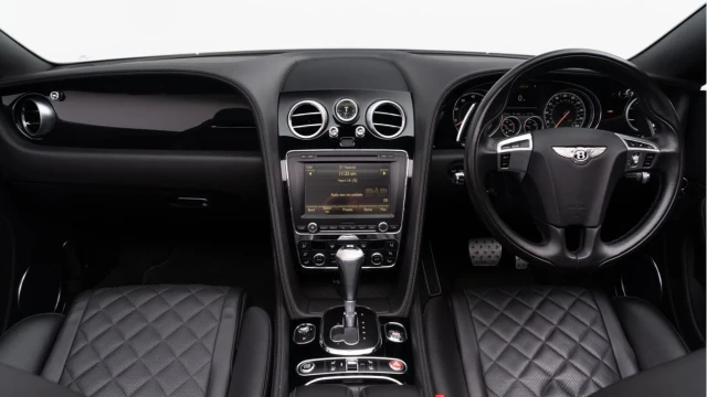 Bentley Continental (16 Reg) 4.0 GT V8 S Convertible (Mulliner) Image 2
