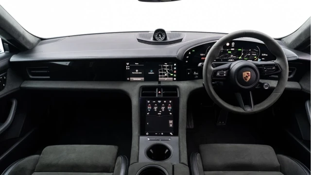 Porsche Taycan (22 Reg) GTS Image 2