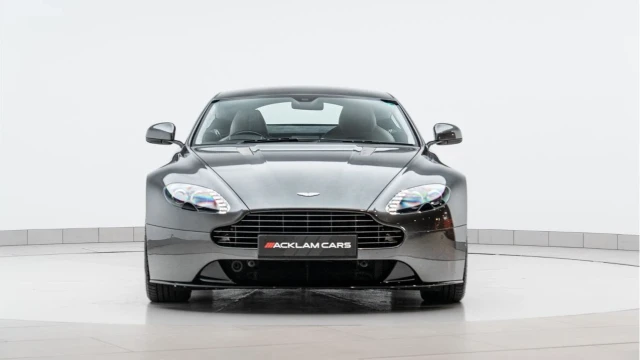 Aston Martin Vantage (17 Reg) 4.7 V8 S Coupe Image 4
