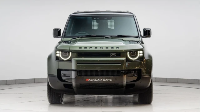 Land Rover Defender (75 Reg) 90 3.0 D250 S Hard Top Commercial (3 Seat) (+VAT) Image 6