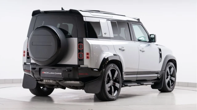 Land Rover Defender (24 Reg) 110 3.0 D300 X-Dynamic HSE (Bespoke) Image 5