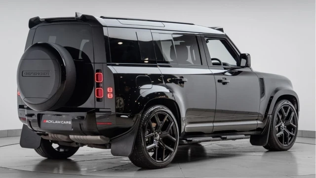 Land Rover Defender (74 Reg) 110 3.0 D350 X-Dynamic HSE (7 Seat) Image 6