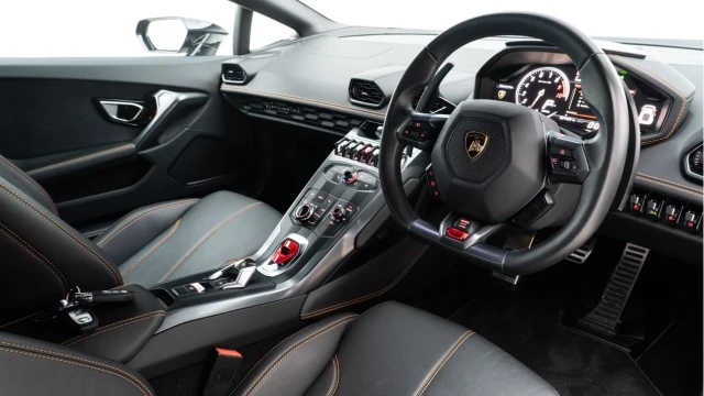 Lamborghini Huracan (66 Reg) 5.2 V10 LP 580-2 Image 2