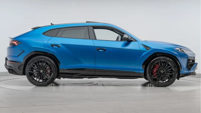 Lamborghini Urus (25 Reg) 4.0 V8 SE Hybrid Image 7