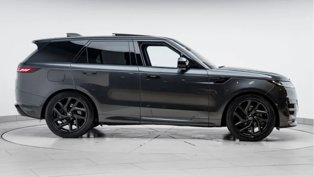 Land Rover Range Rover Sport (75 Reg) 4.4 V8 P530 Autobiography (VAT Q) Image 5