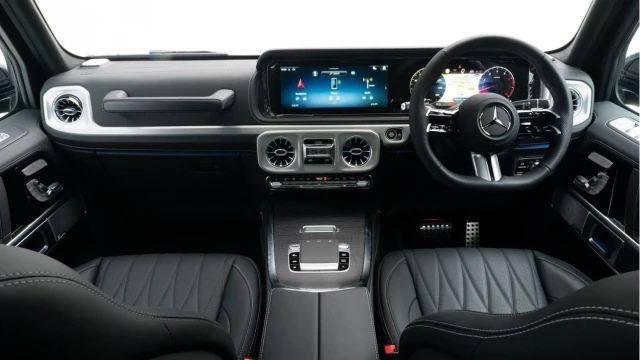 Mercedes-Benz G Class (25 Reg) G500 3.0 AMG Line Premium Plus (Manufaktur) Image 2