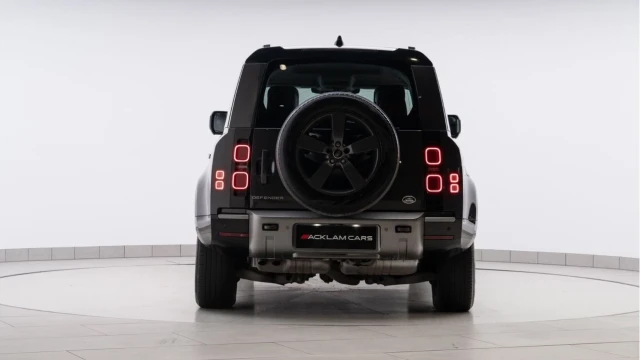 Land Rover Defender (23 Reg) 110 3.0 D300 X-Dynamic HSE Hard Top (5 Seat) (+VAT) Image 6