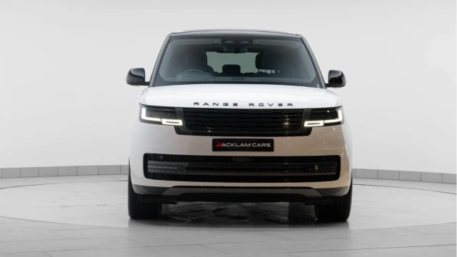 Land Rover Range Rover (24 Reg) 3.0 D300 HSE (Shadow Pack) Image 7