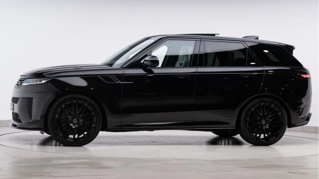 Land Rover Range Rover Sport (24 Reg) 4.4 V8 P635 SV Edition One Image 4