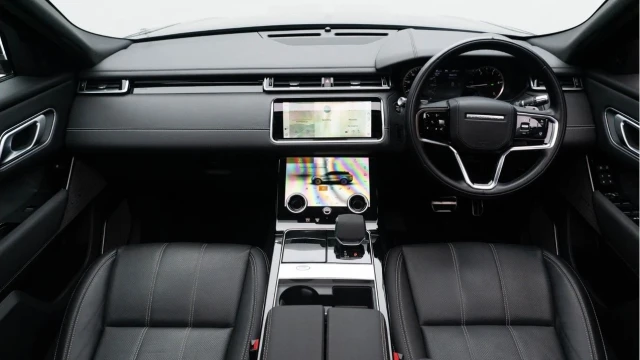 Land Rover Range Rover Velar (22 Reg) 2.0 D200 Edition Image 2