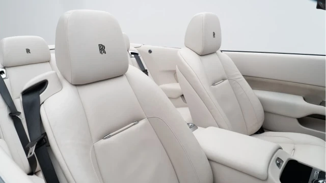 Rolls-Royce Dawn (20 Reg) 6.6 V12 Convertible Image 3