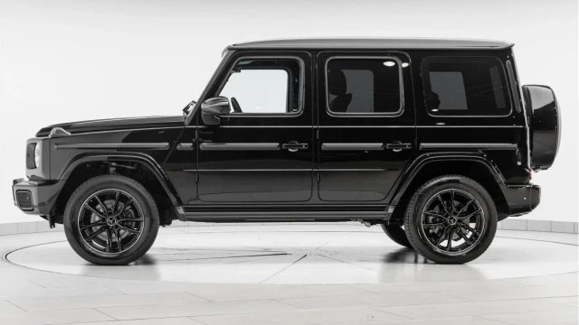 Mercedes-Benz G Class (25 Reg) G450D 3.0 AMG Line Premium Plus 4Matic (Night Pack) Image 4